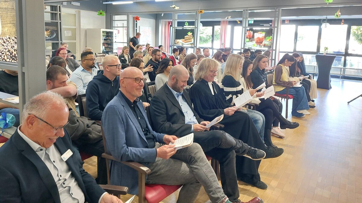 Publikum beim Ausbildungsstart 2025